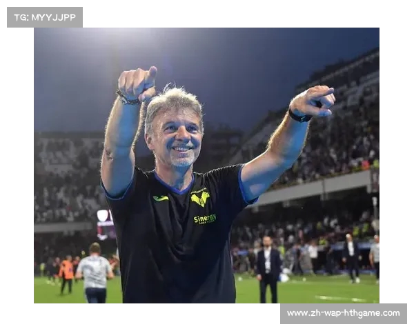 意大利足球甲级联赛蒙扎达历山德罗直塞找前锋